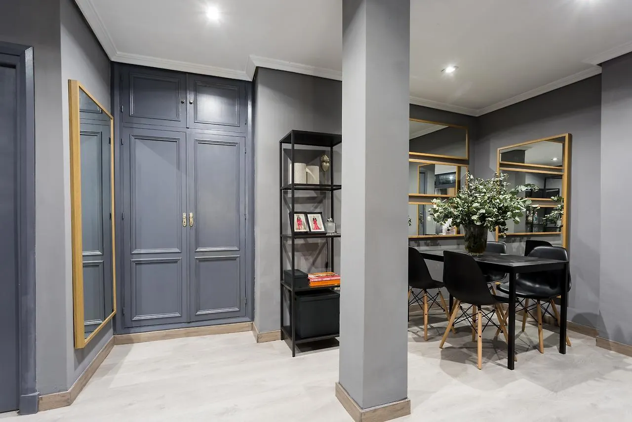Apartment Holi-Rent Gran Poder Seville